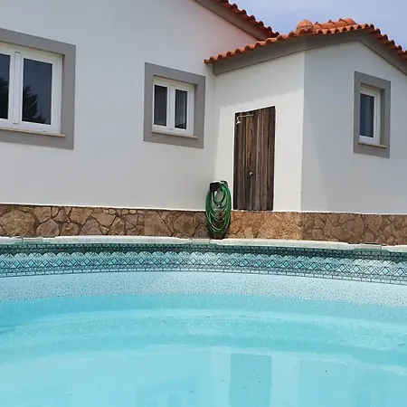 Tradicional Lagoa De Obidos Com Piscina Vakantiehuis
